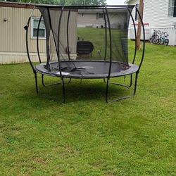 Trampoline 