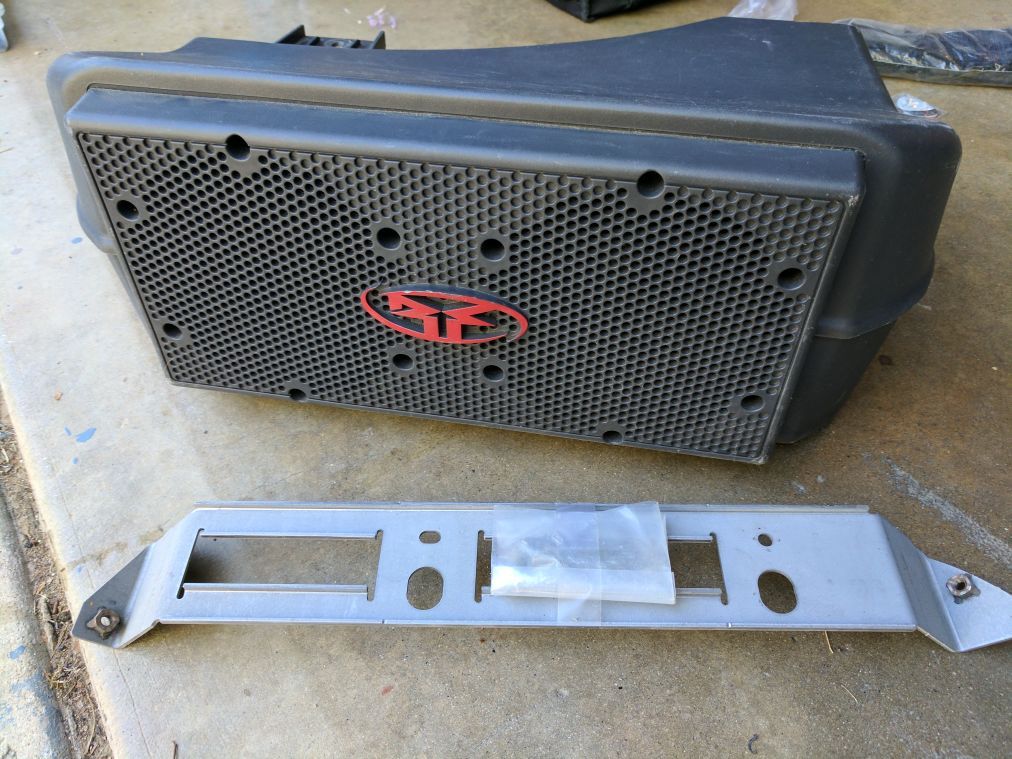 Nissan Frontier 05-14 factory subwoofer