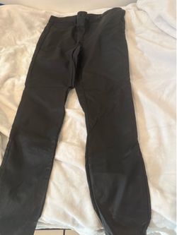 pantalón negro de mujer