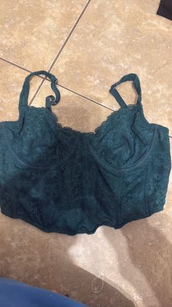 Hollister tank top with a bra