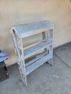 BuildMan Aluminum Work Platform Step Ladder 3-Step - 300lb Capacity