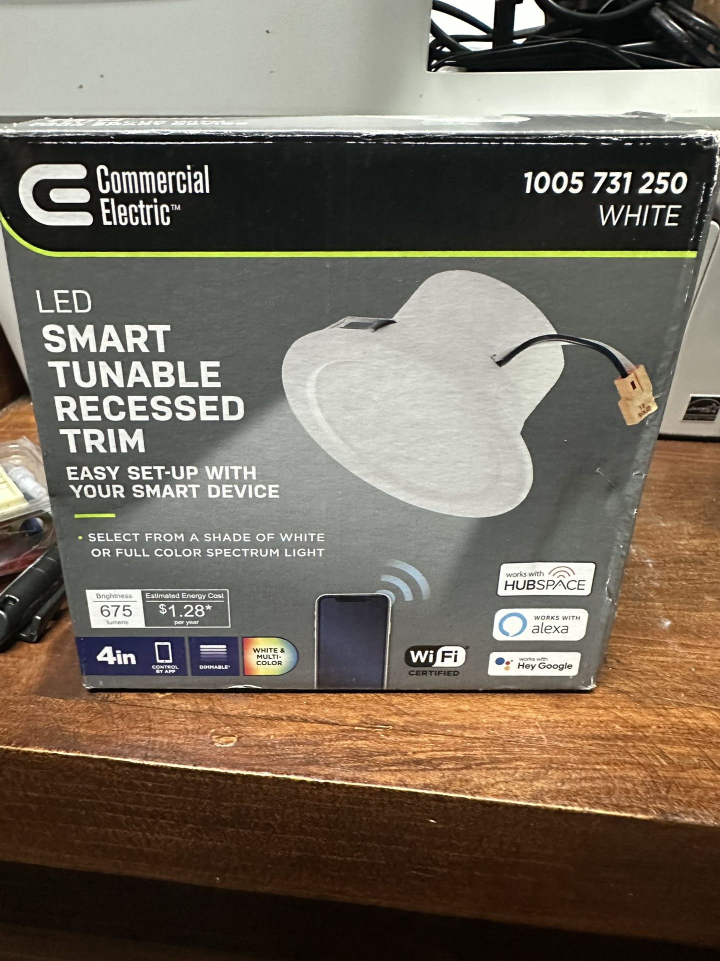 LED Smart Tunable Recessed Trim