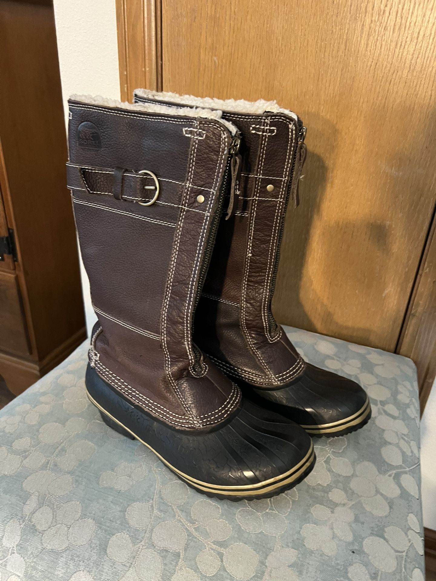 Sorel Snow Boots Women 8.5