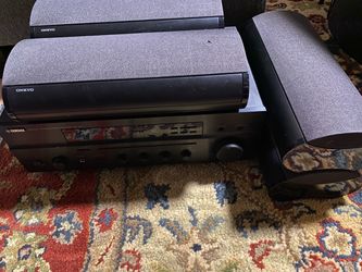 Yamaha Home Stereo Receiver w/(4) Onkyo Speakers