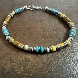 Turquoise Howlite and Brown Dendritic Jasper Beaded bracelet