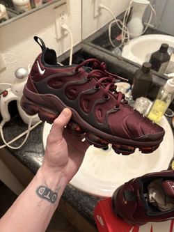 Air Vapormax Plus Night Maroon