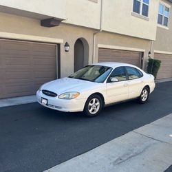 2002 Ford Taurus great condition