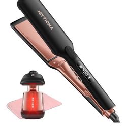 Hittiona Flat Iron (Brand New)