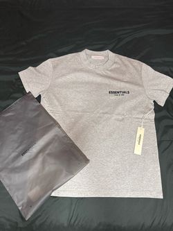 Essentials - T Shirt