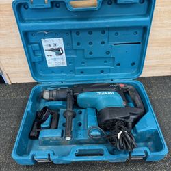 MAKITA HR5210C 15A 2" SDS-MAX Advanced AVT Corded Rotary Hammer W/CASE