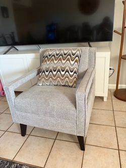 Arden accent chair