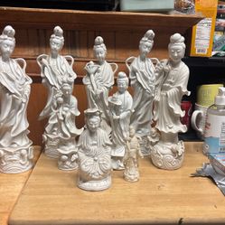 Vintage Chinese Porcelain Statues Set
