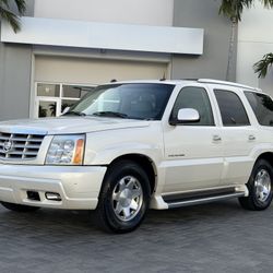 2004 CADILLAC ESCALADE