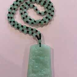 This exquisite Burmese handmade natural jade necklace symbolizes wealth and good fortune! A warm blessing for precious moments in life!