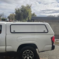 Shell Camper Toyota Tacoma 2018 6 Ft