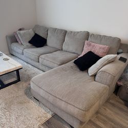 Couch (Ashley Furniture)