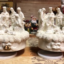 2 NATIVITY MUSIC BOXES 