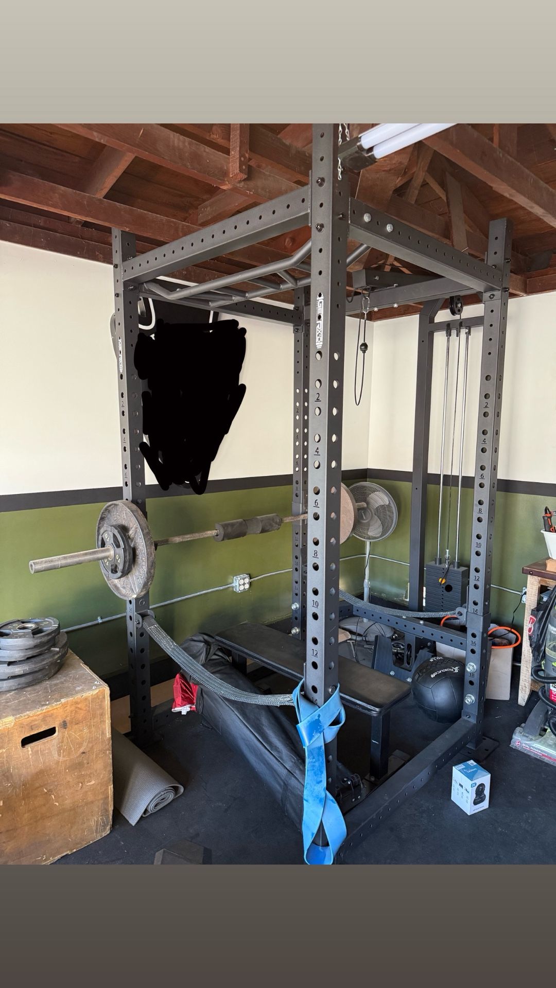 Gym Equipment Power Cage/Treadmill/Weights