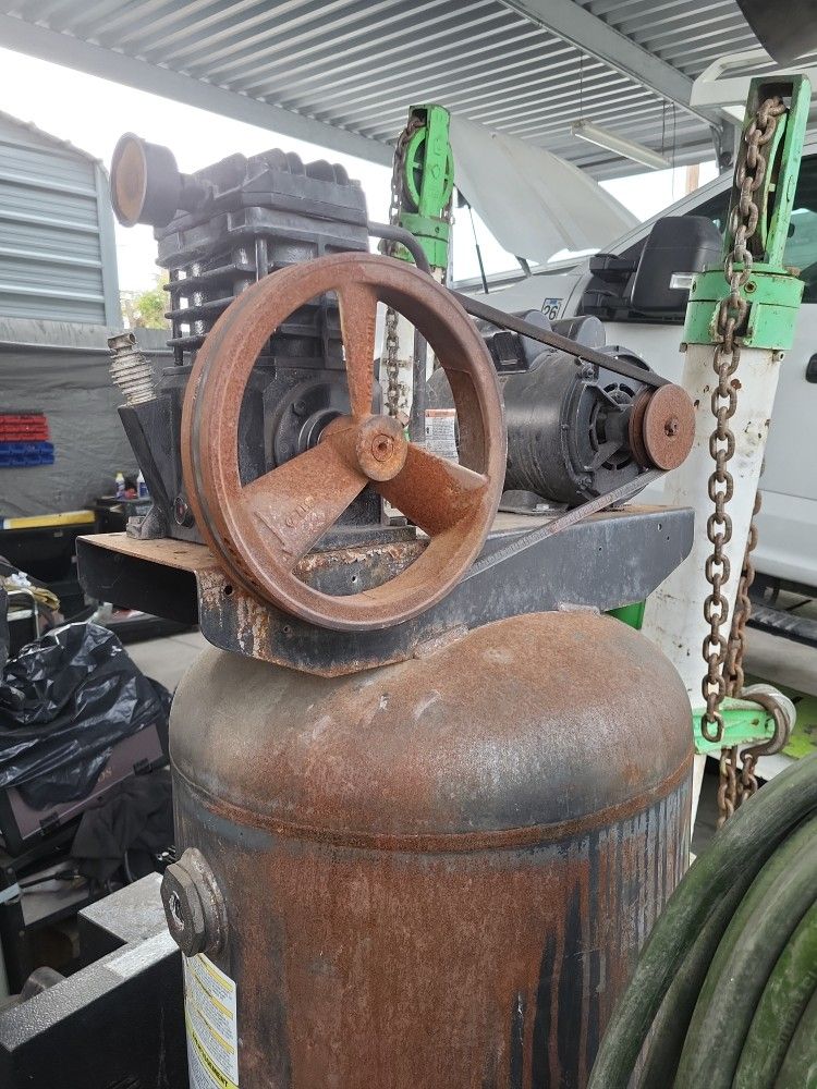 Sixty compressor sixty gallon