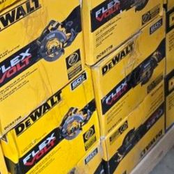 Dewalt New 71/4" Circular Saw Flex Volt 60v / NO battery/ $240  EACH One 