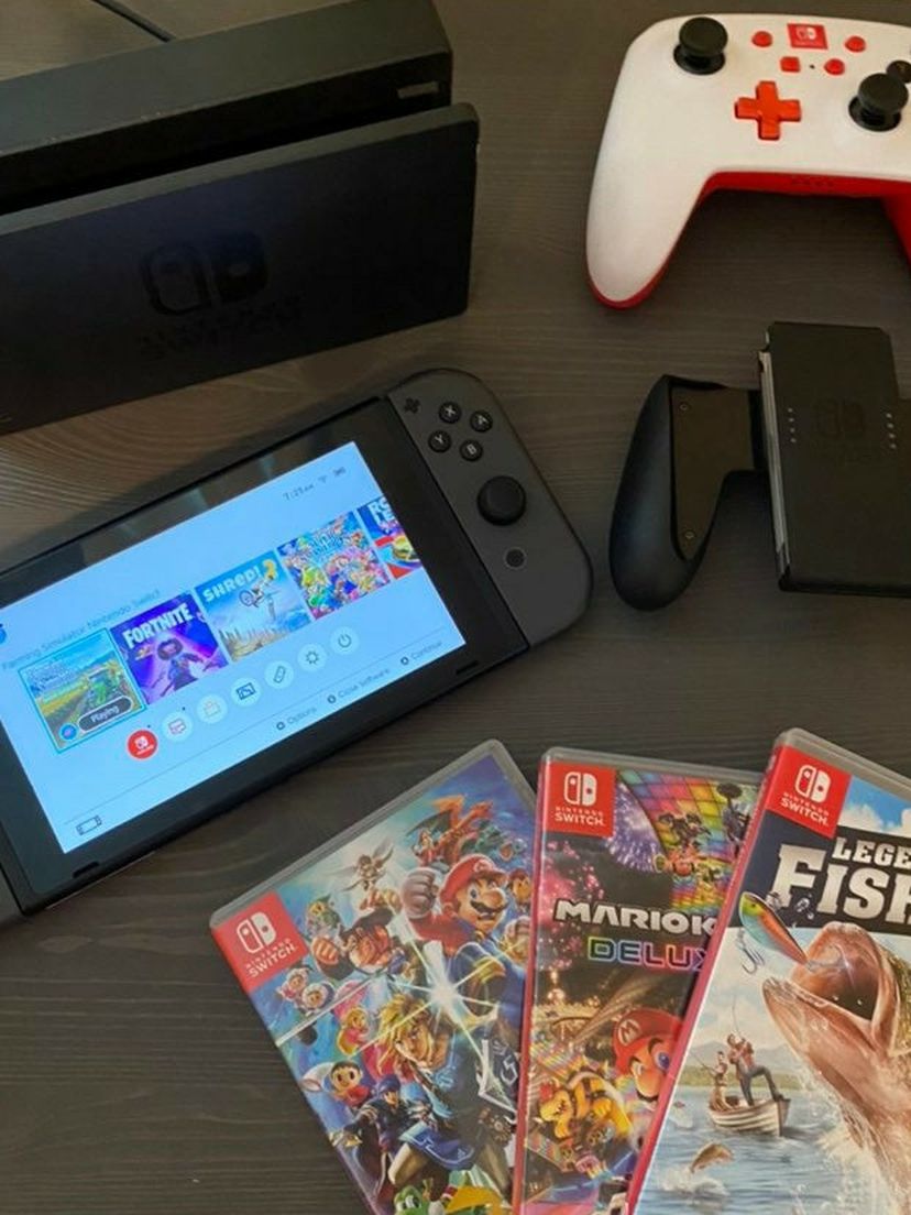 NINTENDO SWITCH