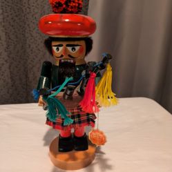 Steinbach 13" Chubby Scottish Bagpiper $75 OBO