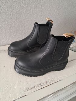 Black Shoes