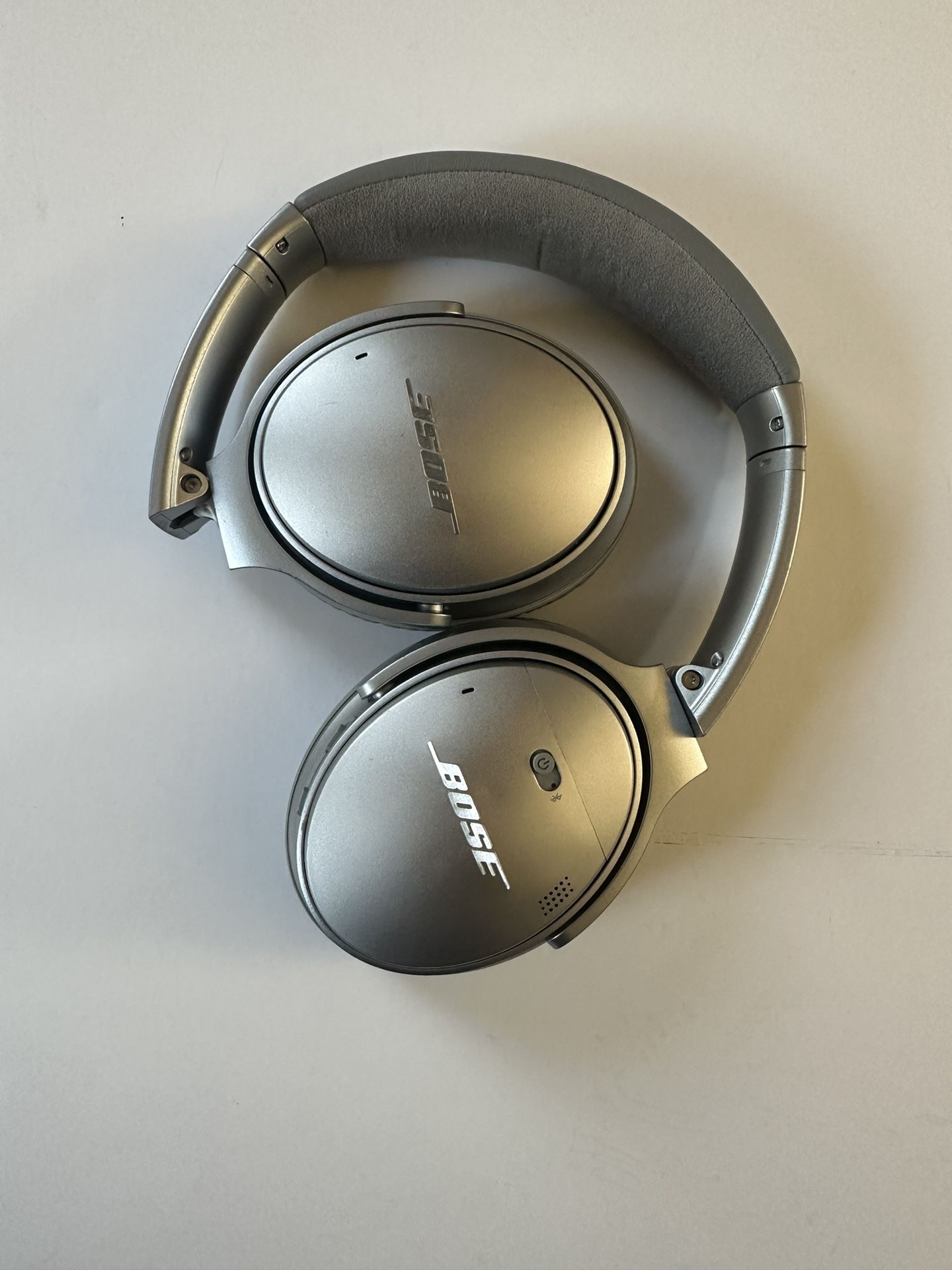 Pre-owned Bose QC35 II Headphones only