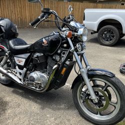 Honda Shadow Vt1100