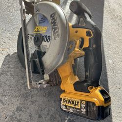 Dewalt Saw 20 V 