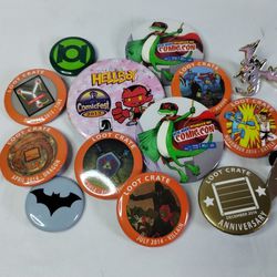 Lot Of Random Buttons (Loot Crate, Comic Con, Batman, Green Lantern, Pokemon)
