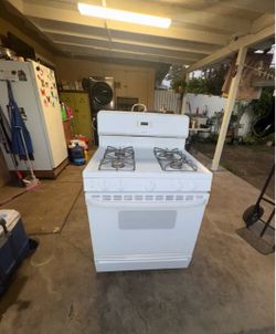 White 4-Burner Gas Range Stove with Oven