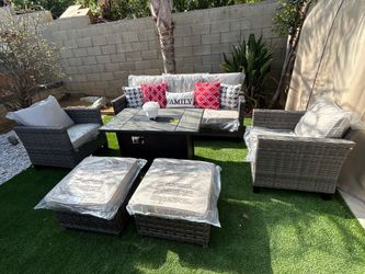 Patio furniture set outdoor new in the box
