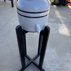 Water Porcelain Dispenser With Stand