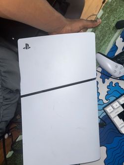 PlayStation 5 Console 1TB - Fortnite Flowering Chaos Bundle