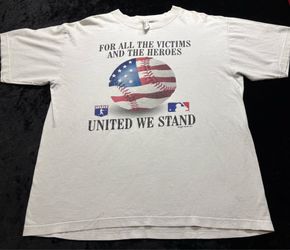Men Large Vintage Y2K 2001 MLB 9/11 Memorial United We Stand Tshirt