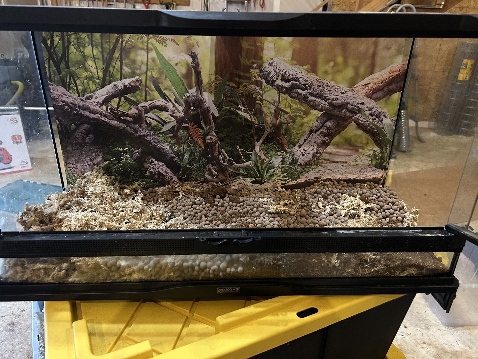 25gal ZooMed Terrarium