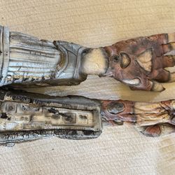 PREDATOR  Screen Used, Authentic Creature Arms
