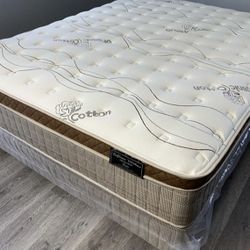 Queen Organic Cloud Edition Europillow Top 12inch Mattress!!