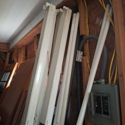8 Ft Florescent Shop Lights