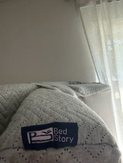Queen Mattress pad