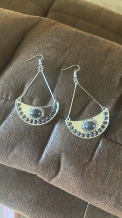Ear rings