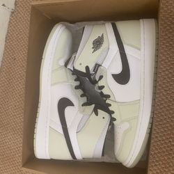 DS Jordan 1 zoom comfort sail Mens size 10.5