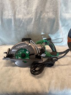 Hitachi worm drive construction saw