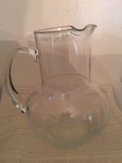 Glass water/iced Tea pitcher