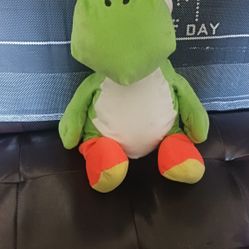 Yoshi Plushi