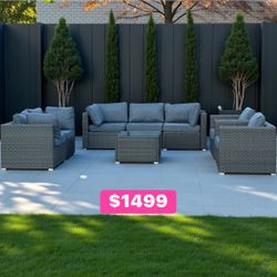 New inbox patio set (we finance and deliver)($54 down,90 day no interest payment plan)