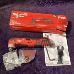 🧰🛠Milwaukee M12 Cordless Oscillating Multi-Tool-LIKE NEW!(Tool-Only)-$75!🧰🛠