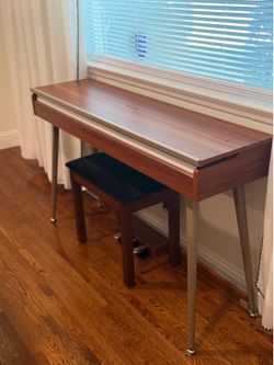 Dinner Digital Piano