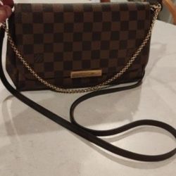 Louis Vuitton Favorite 